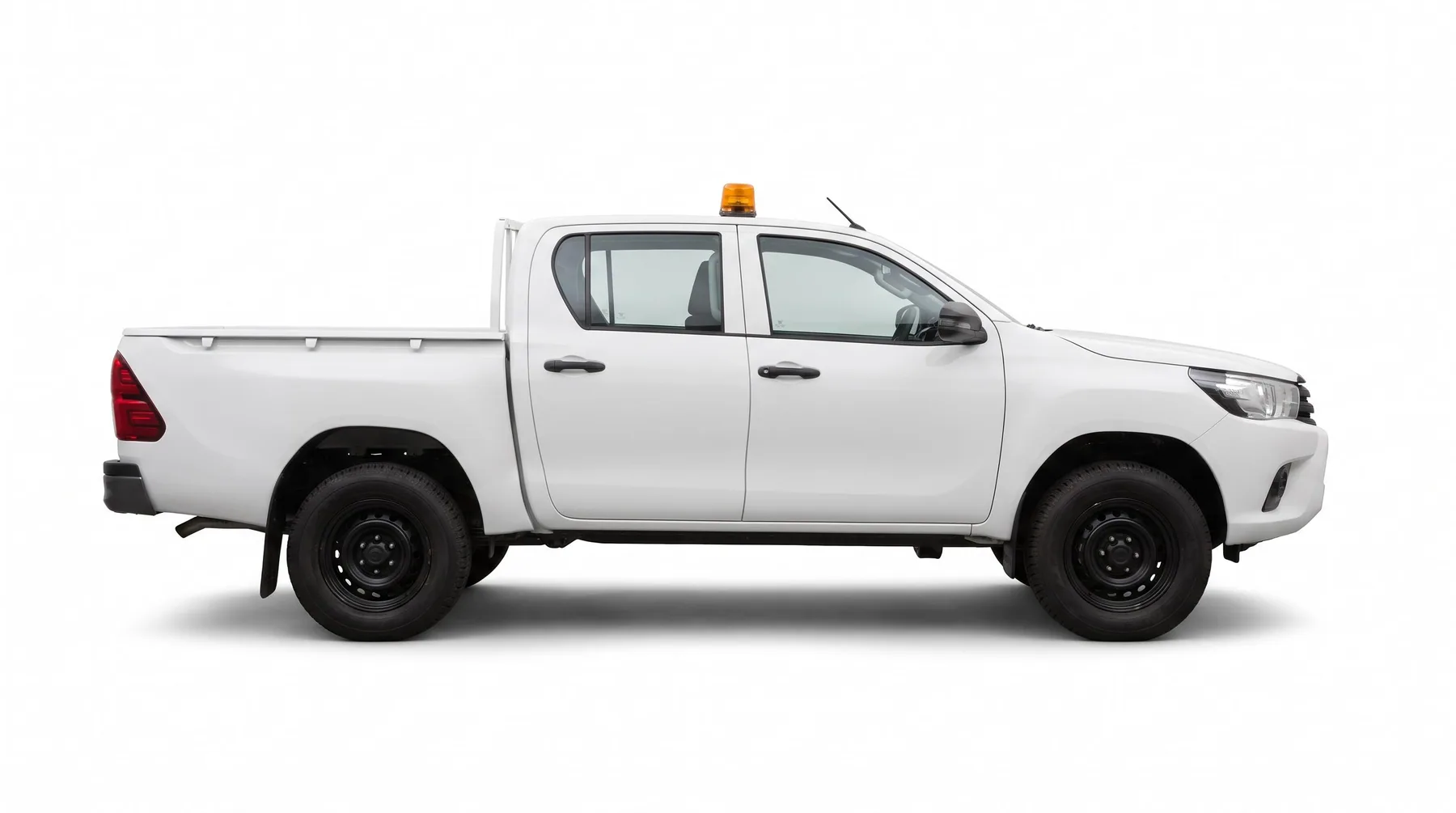 White double-cabin pickup truck from the Decent Way fleet